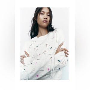 Zara floral knit sweater🌸 size M Brand New 🌸